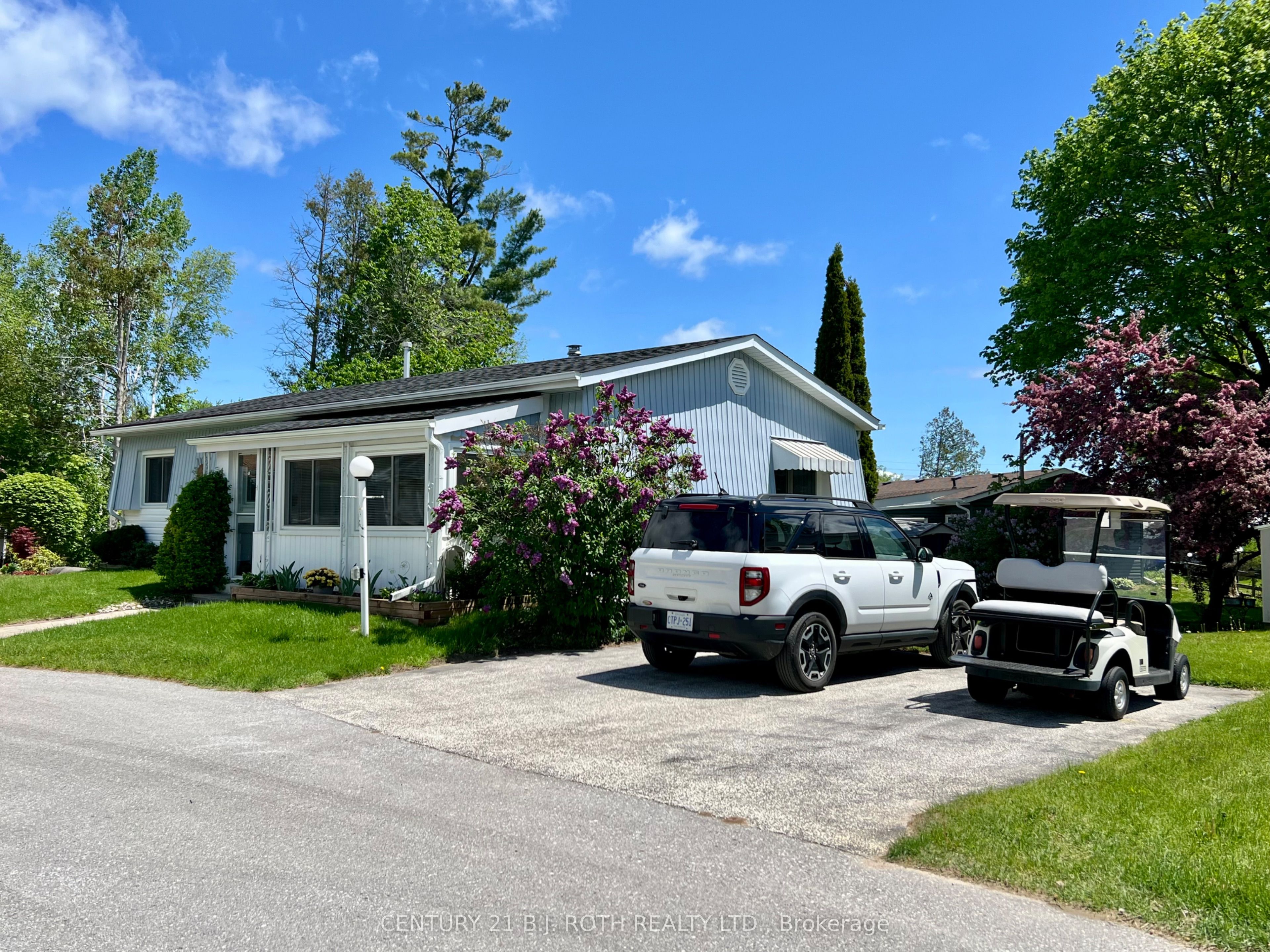 1 Nectarine Court, Innisfil, On L9s 1m4