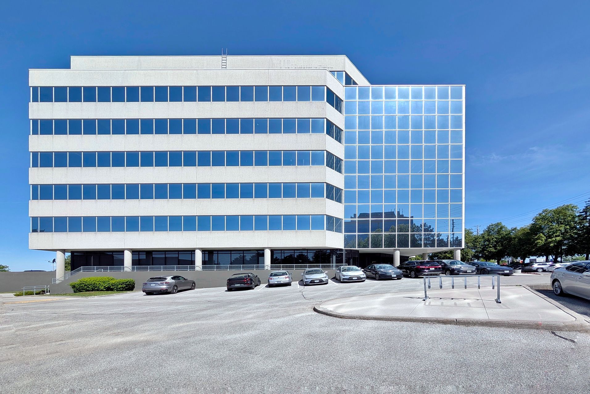 7050 Weston Road 240, Vaughan, On L4l 8g7