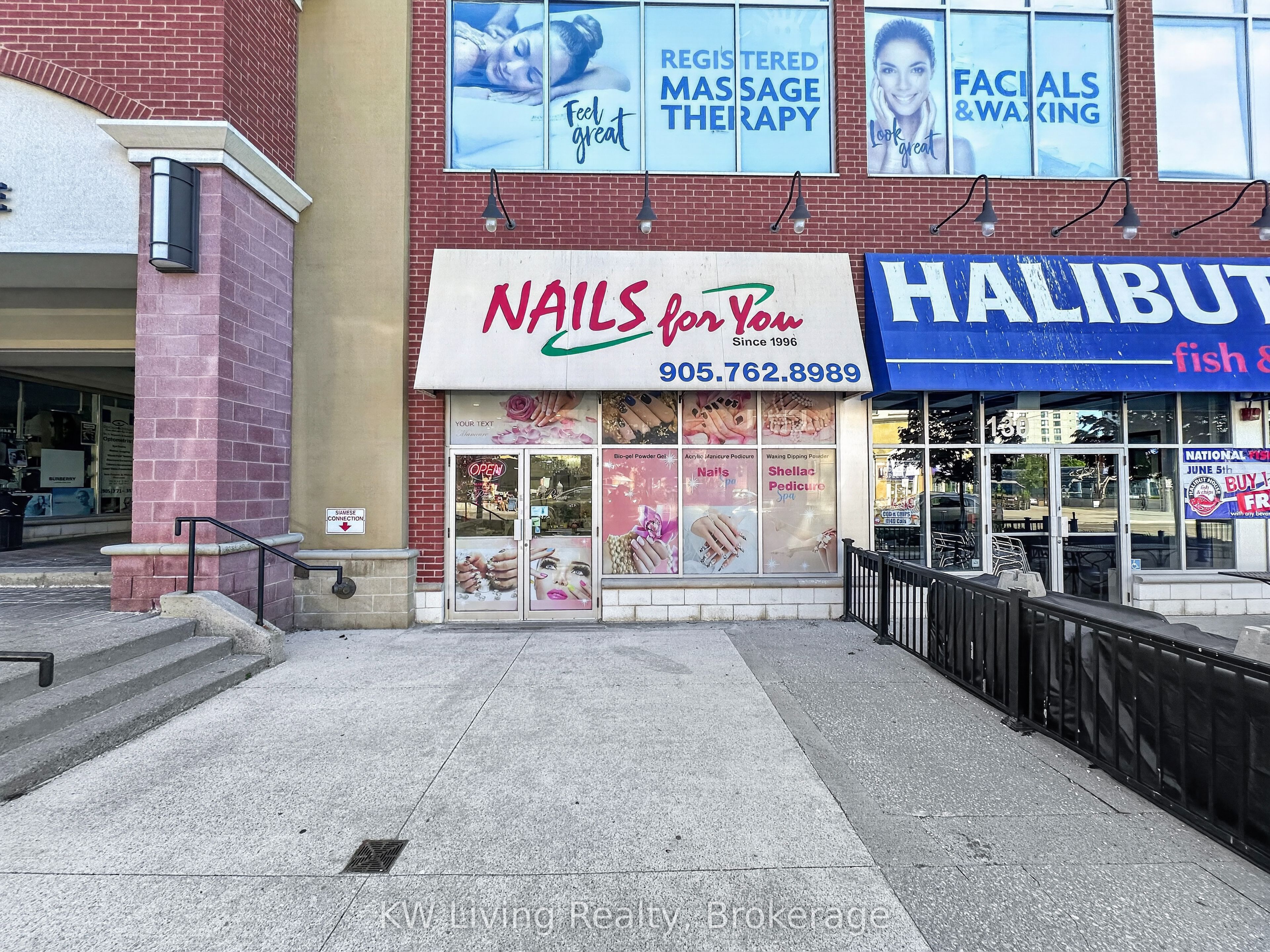11 Disera Drive 140, Vaughan, On L4j 0a7