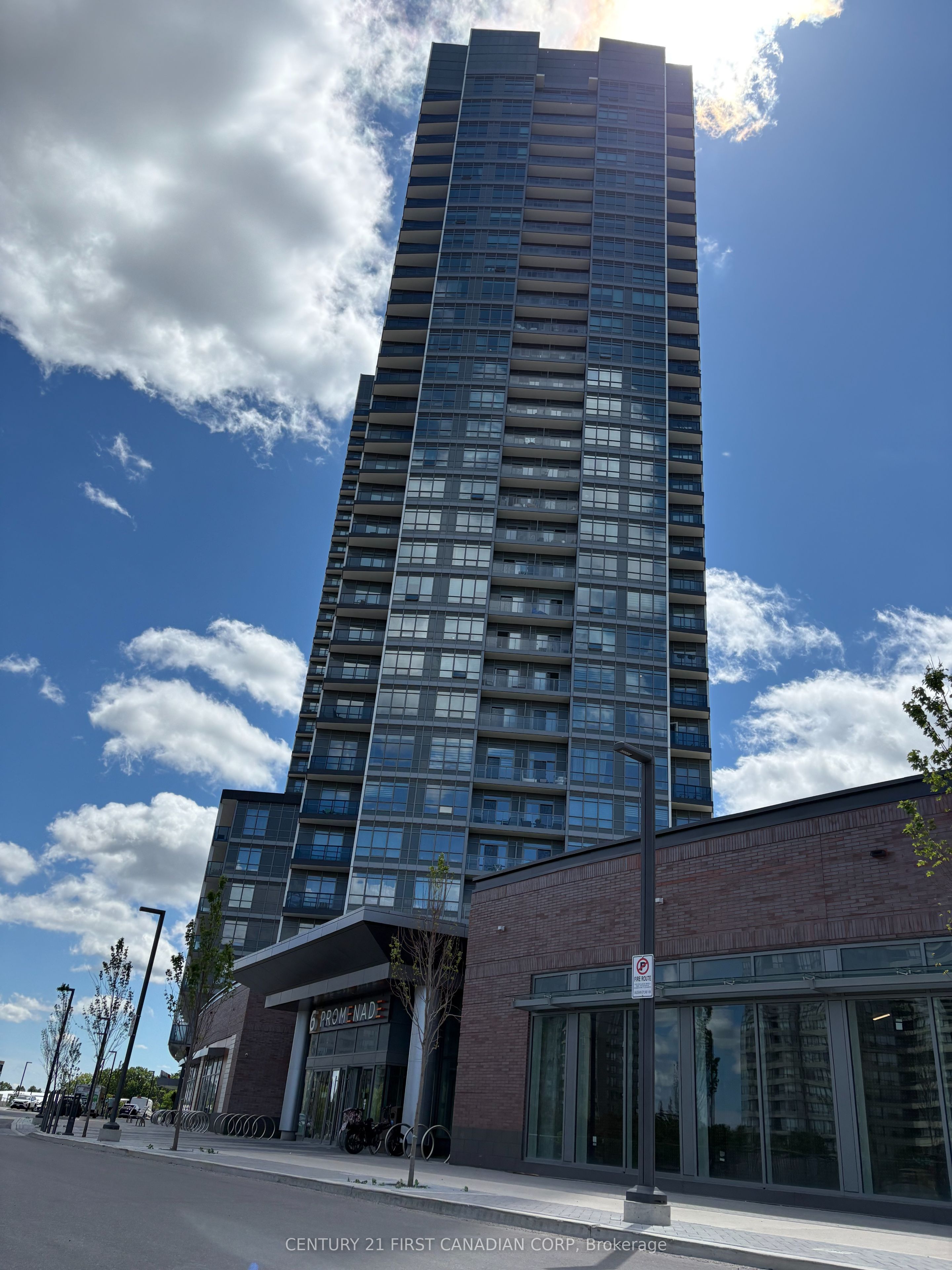 50 Upper Mall Way B-3011, Vaughan, On N4j 0l8