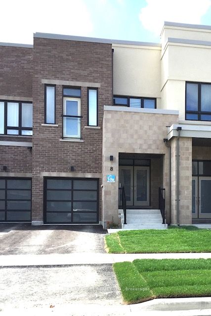 8 Helliwell Crescent, Richmond Hill, On L4e 5b6