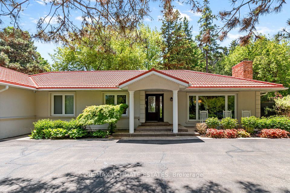41 Thornridge Drive, Vaughan, On L4j 1c7