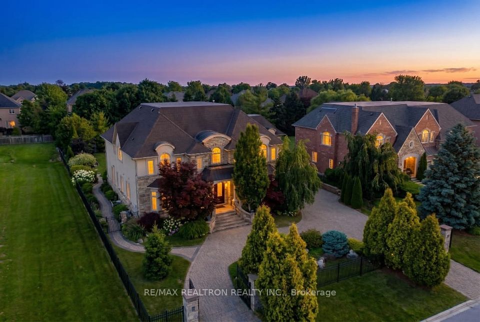 80 Callaway Court, Vaughan, On L4j 8k9