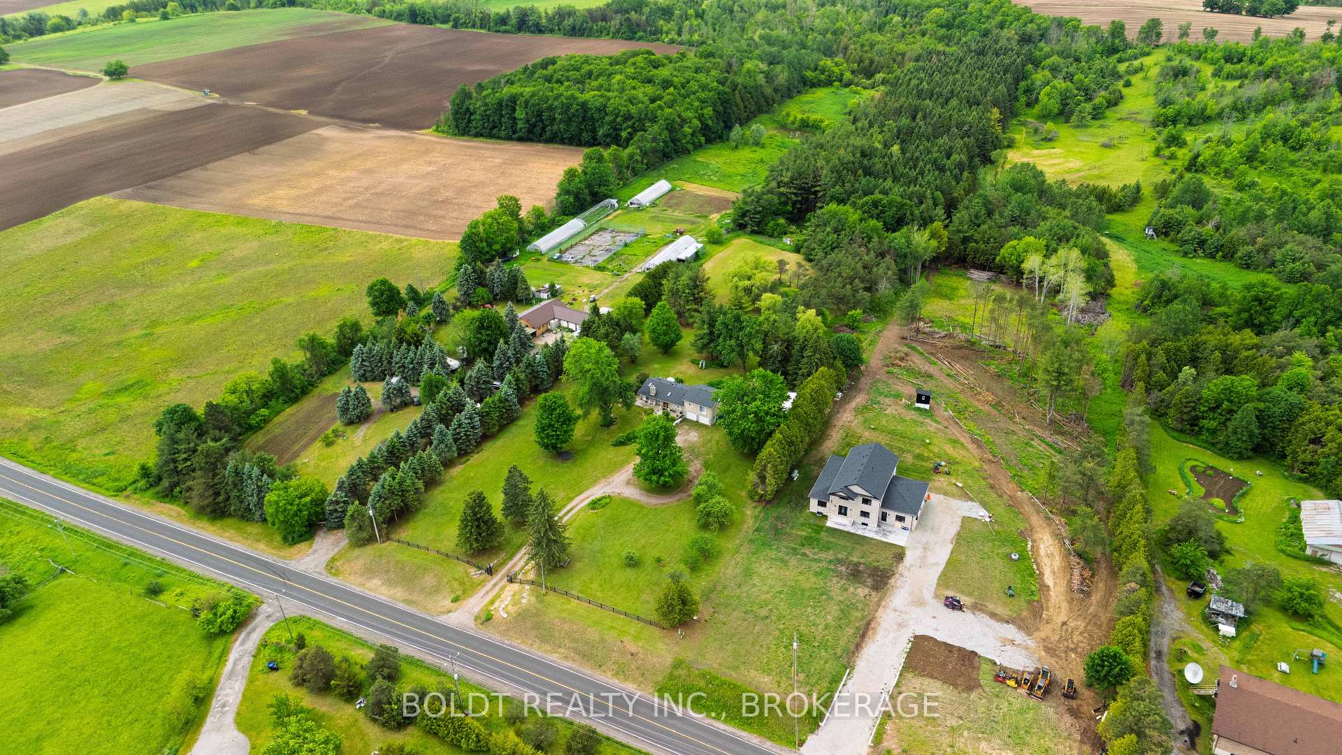 5832 5th Side Road, Innisfil, On L0l 1l0