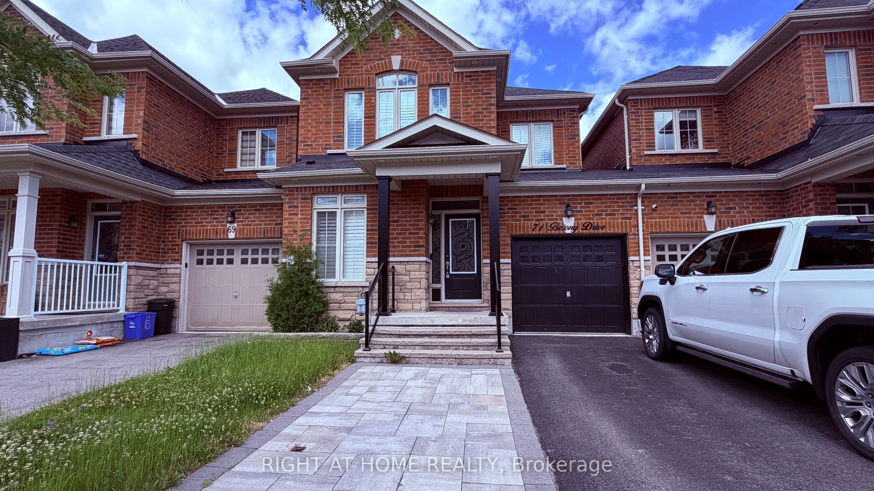 71 Betony Drive, Richmond Hill, On L4e 0v6