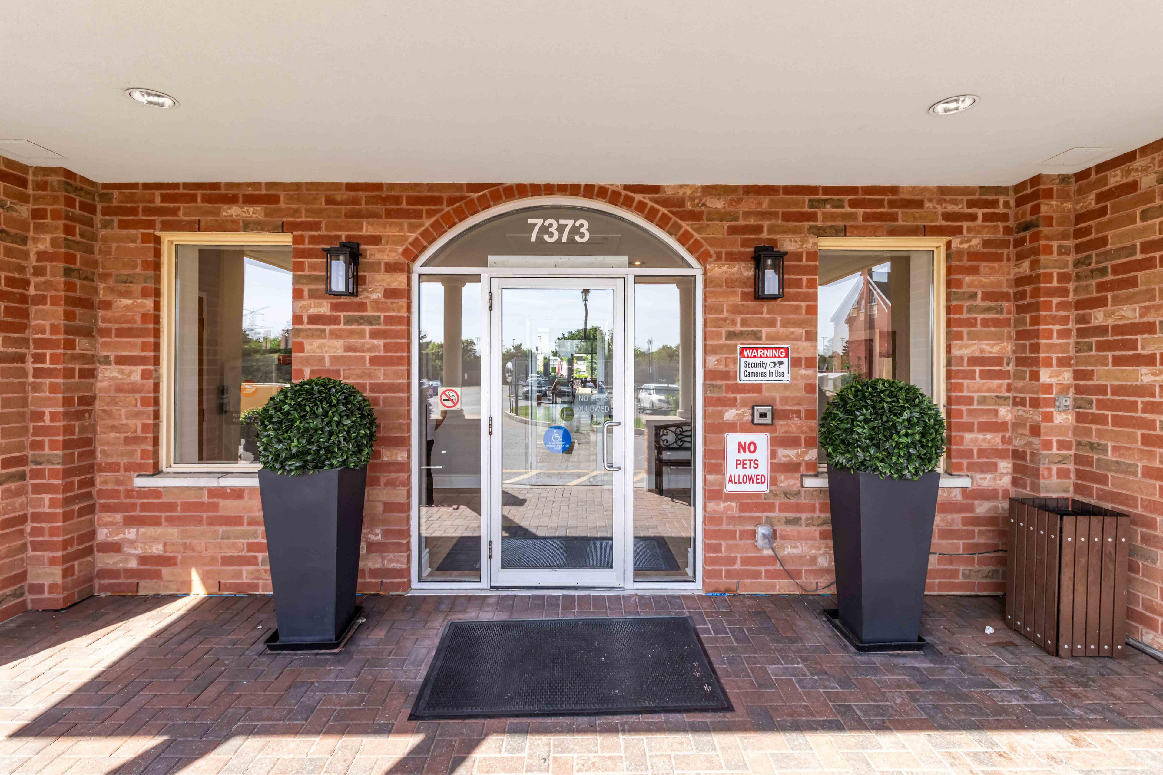 7373 Martin Grove Road 614, Vaughan, On L4l 9k1