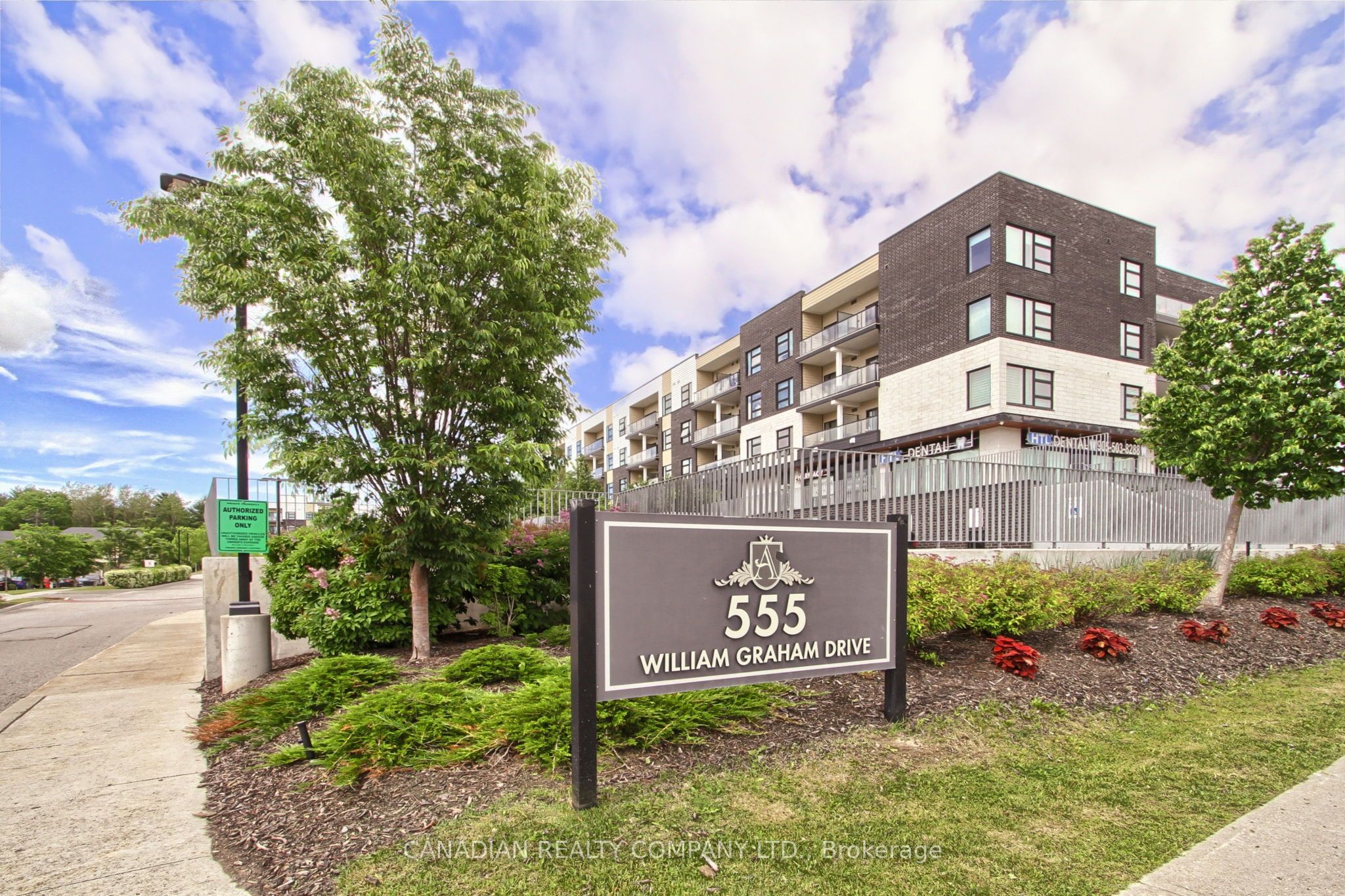 555 William Graham Drive 233, Aurora, On L4g 7c4