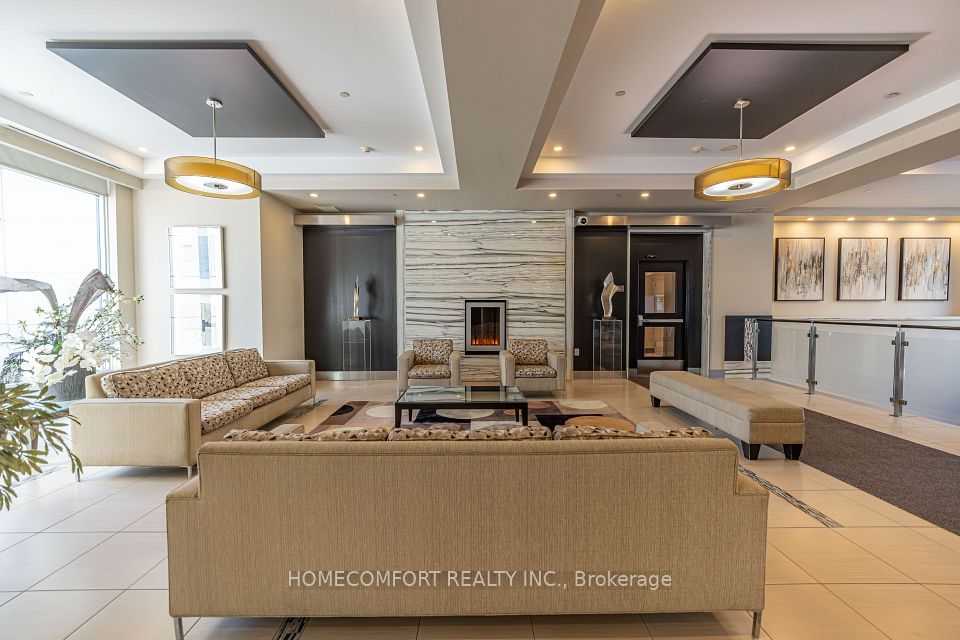 55 South Town Centre Boulevard 517, Markham, On L6g 0b1