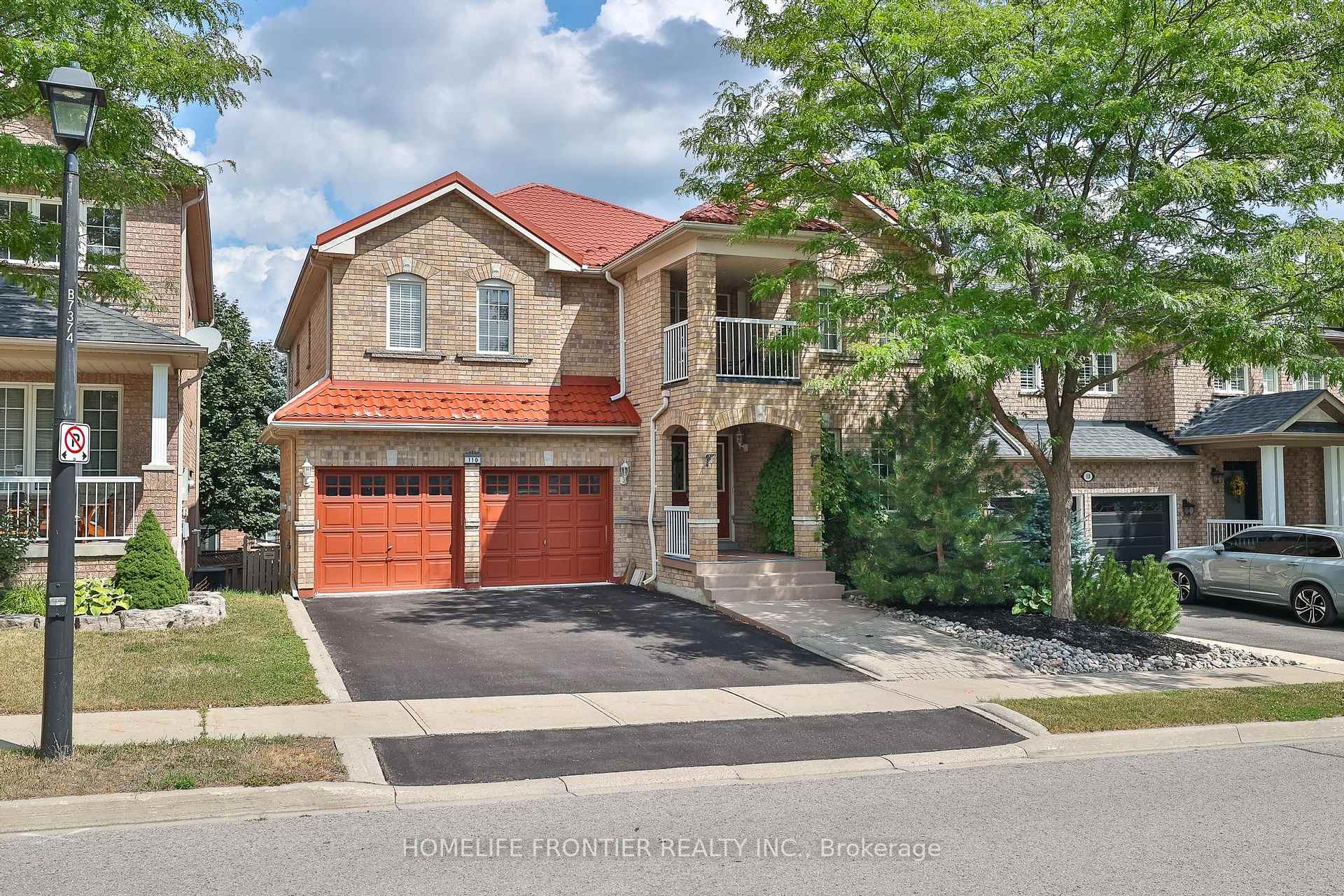 110 Red River Crescent, Newmarket, On L3x 2r1