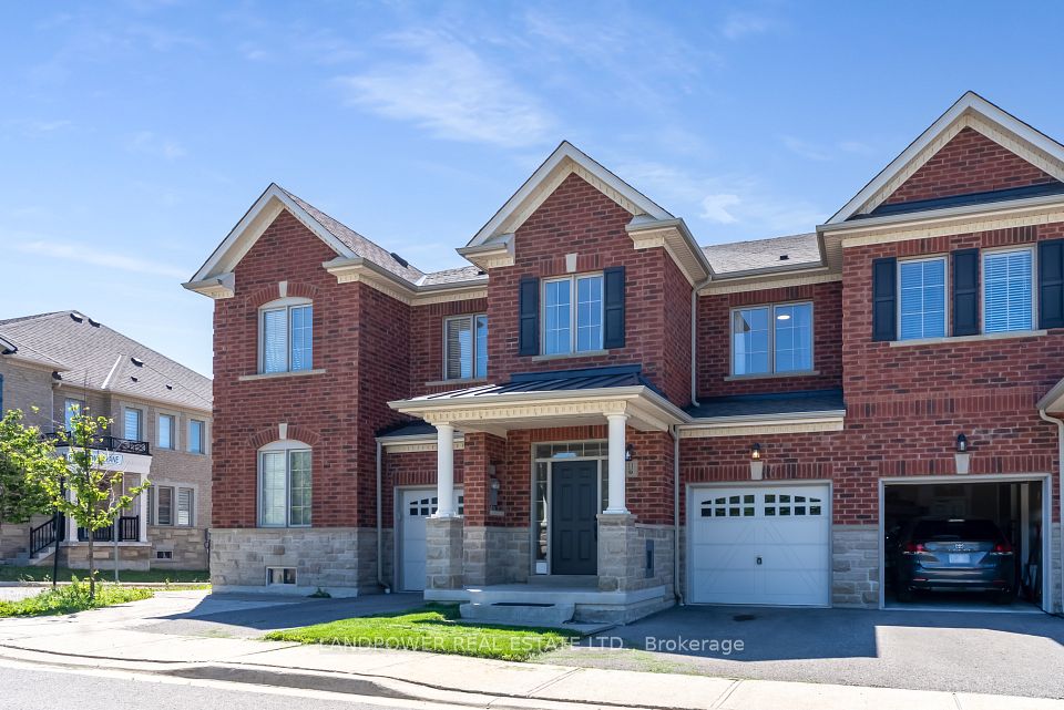 11 Bellflower Lane, Richmond Hill, On L4e 1e7