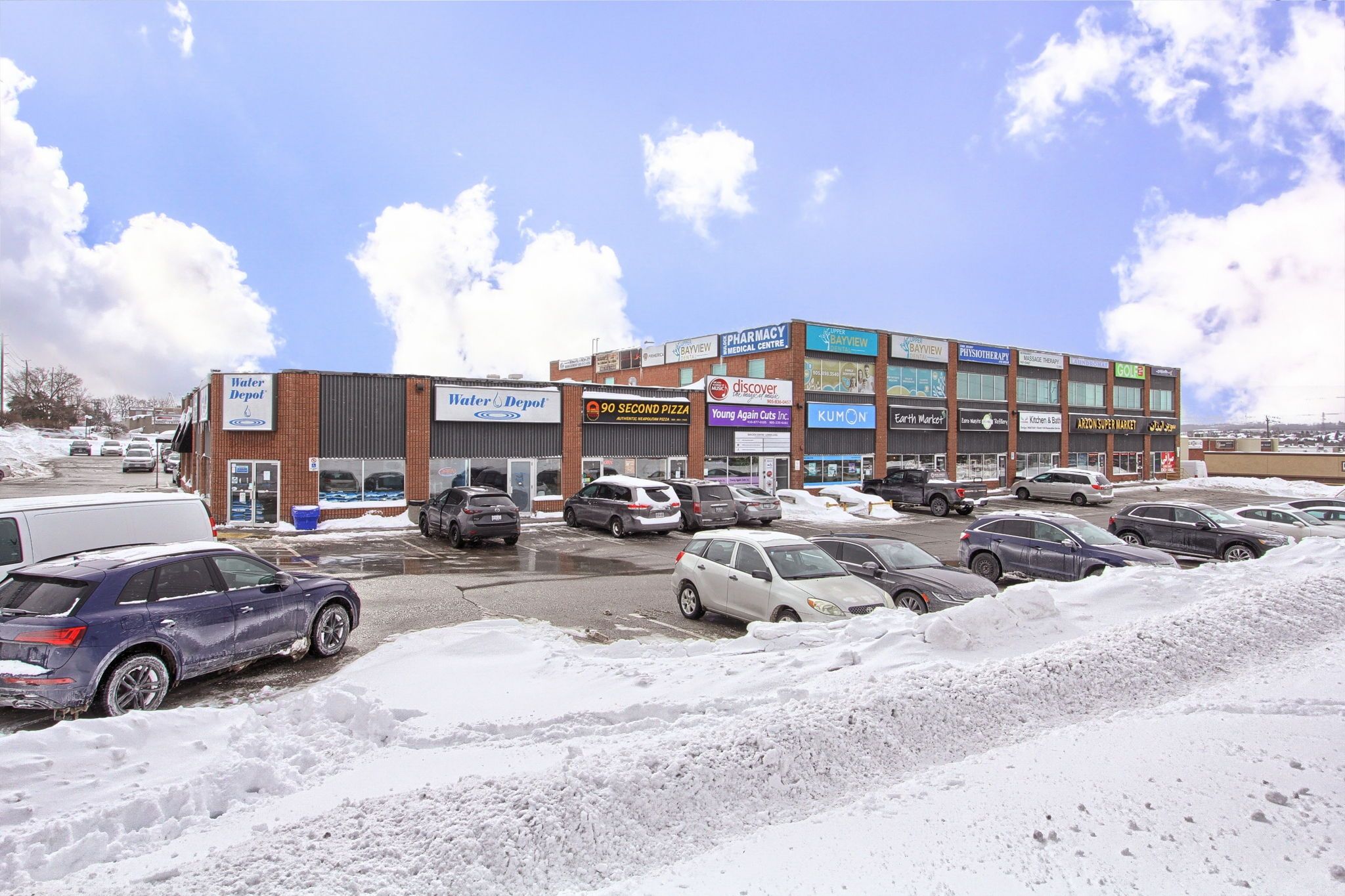 16700 Bayview Avenue 6, Newmarket, On L3x 1w1