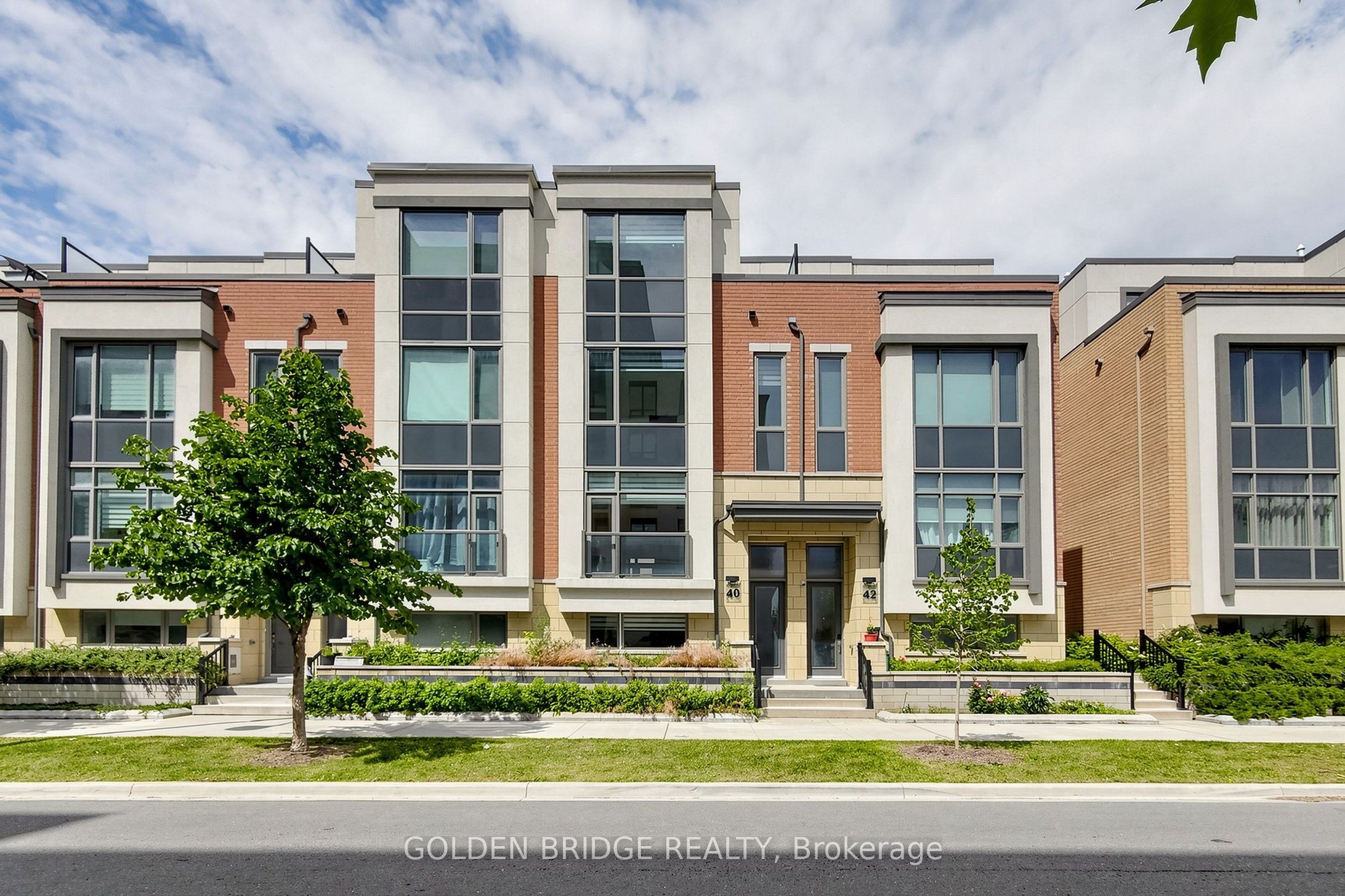 40 William Saville Street, Markham, On L3r 9s3