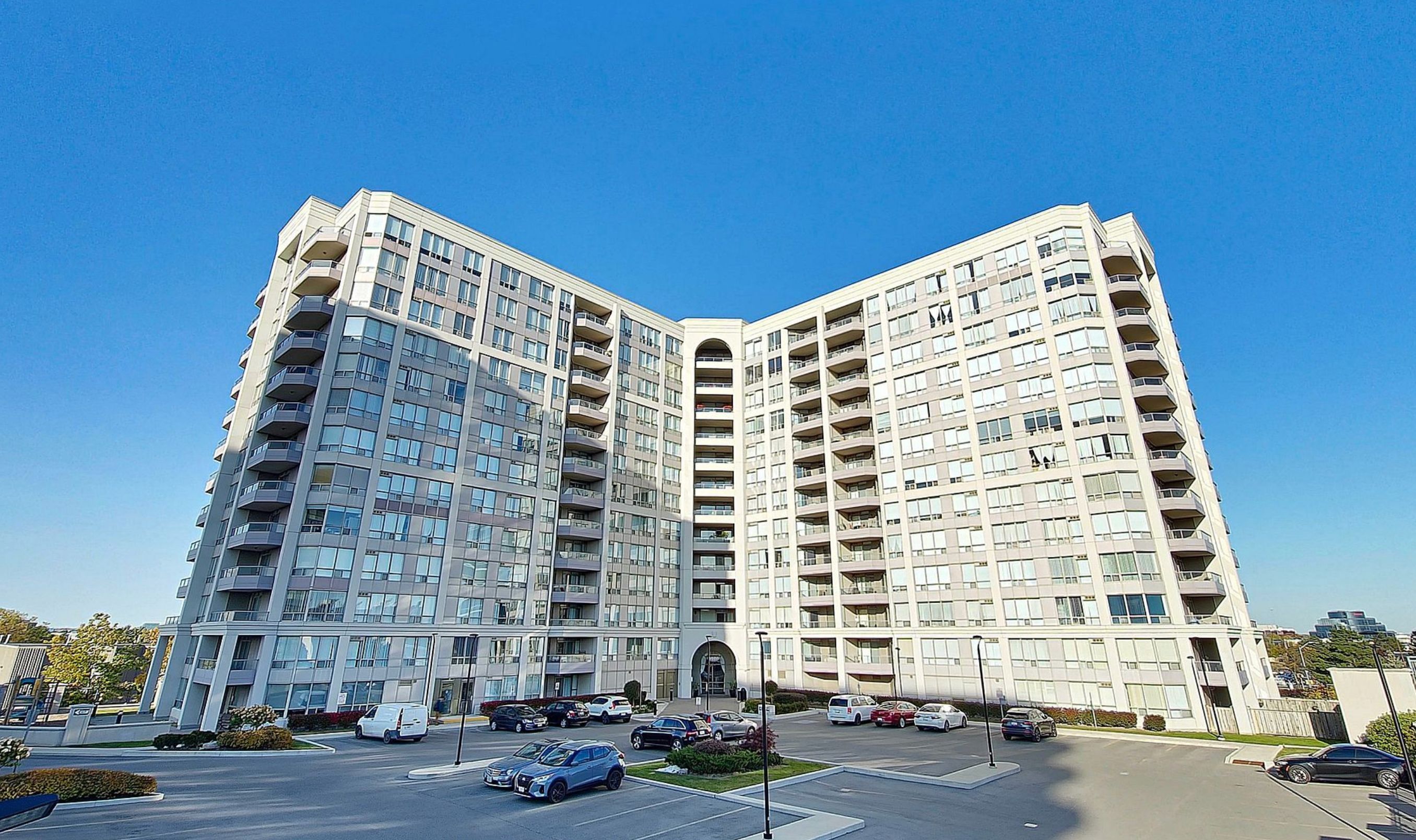 9017 Leslie Street 611, Richmond Hill, On L4b 4r8
