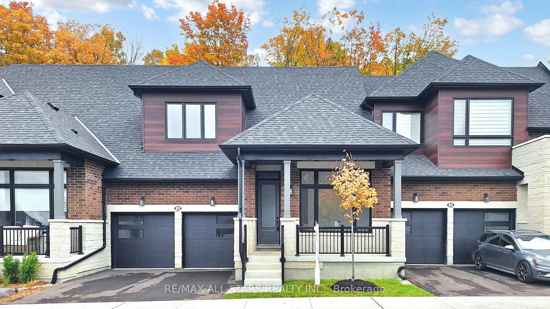 5 Vern Robertson Gate, Uxbridge, On L9p 0r9