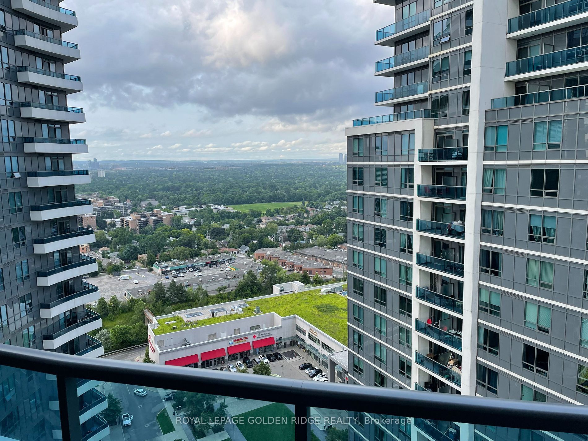 7161 Yonge Street 2231, Markham, On L3t 0c8