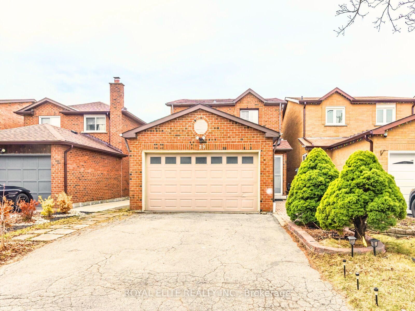 29 Ashmore Crescent, Markham, On L3r 6t8