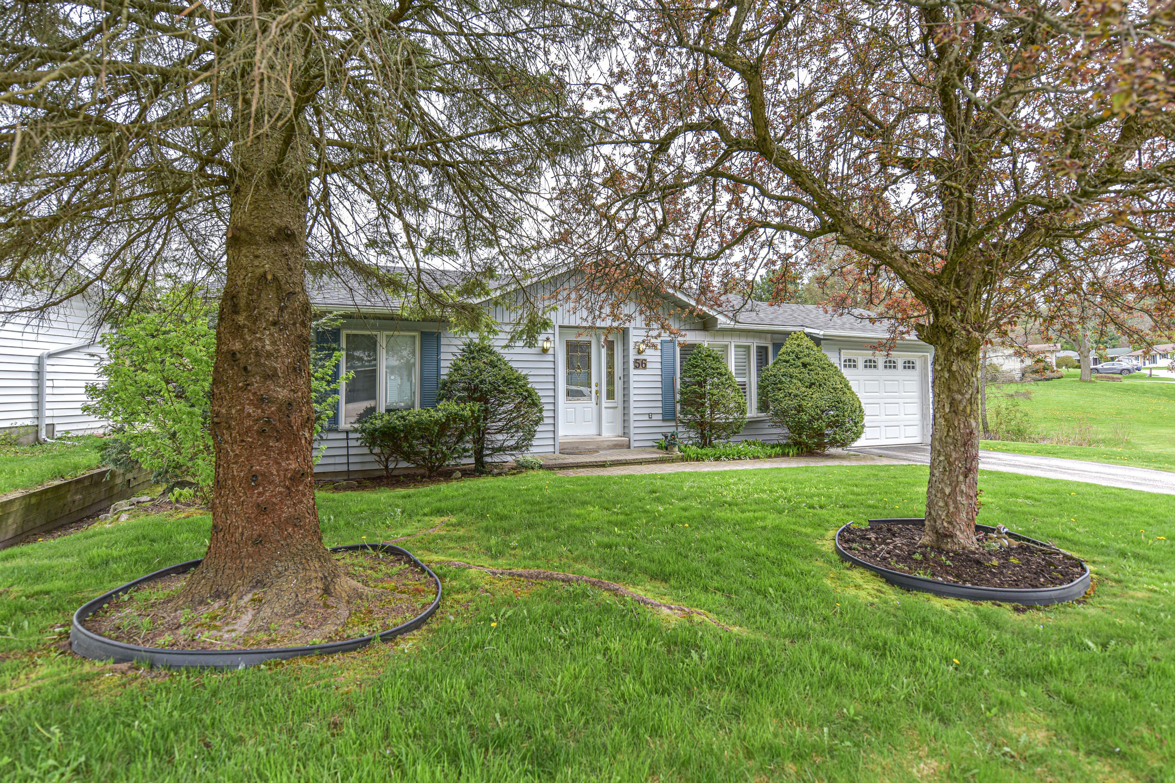 56 Tecumseth Pines Drive, New Tecumseth, On L0g 1w0