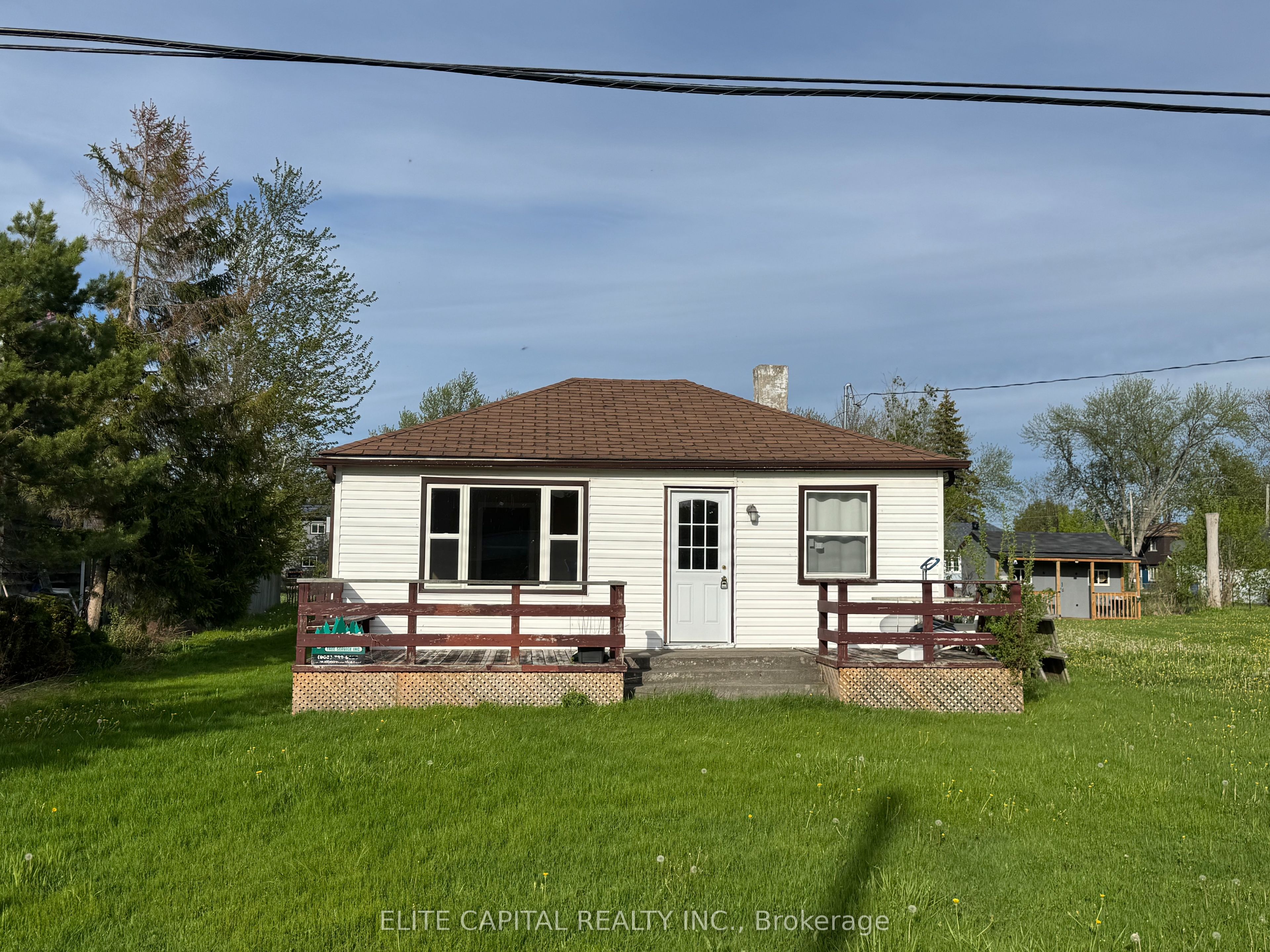 9 Lambrook Drive, Georgina, On L0e 1n0