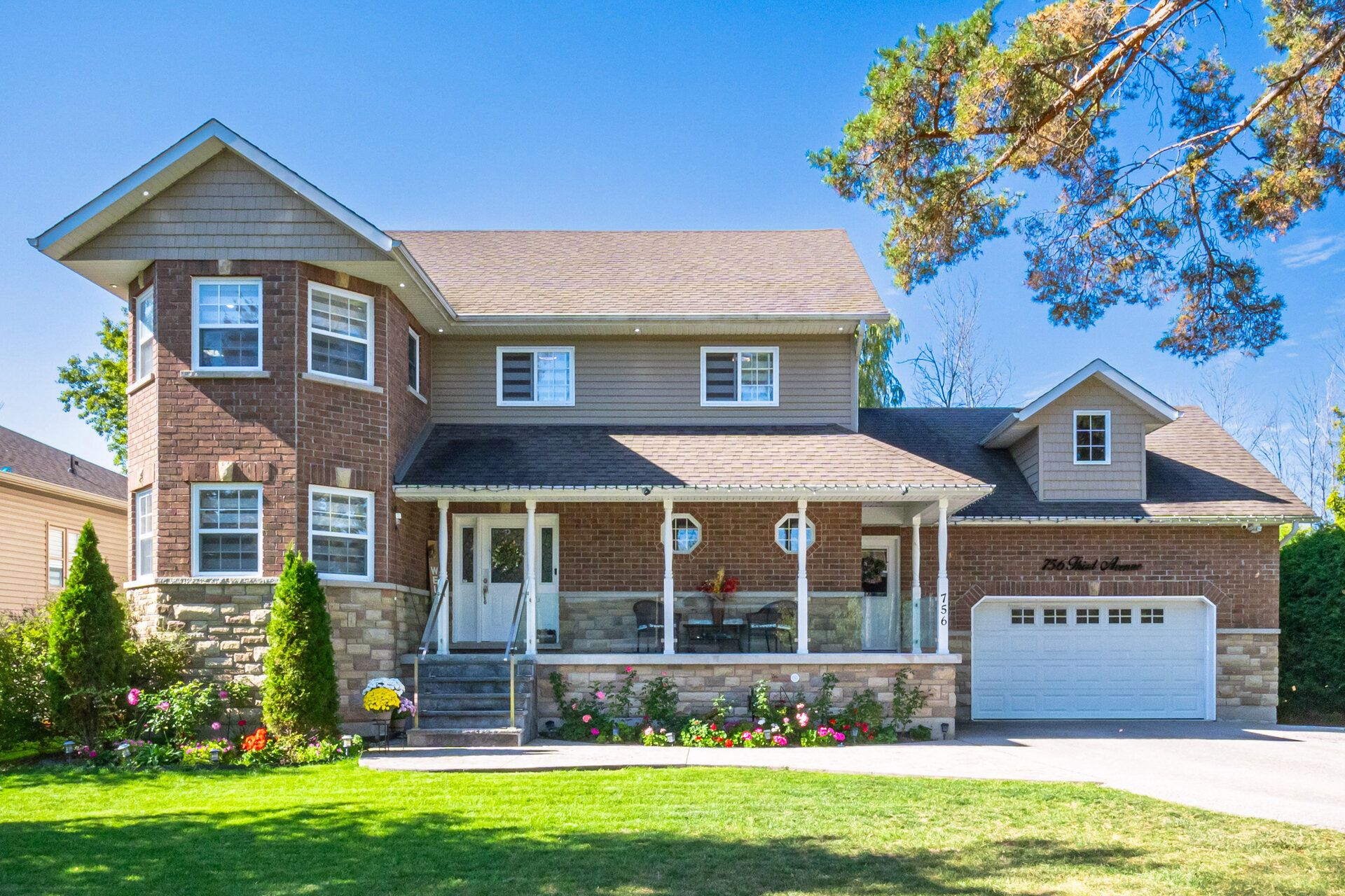 756 Third Avenue, Georgina, On L0e 1s0