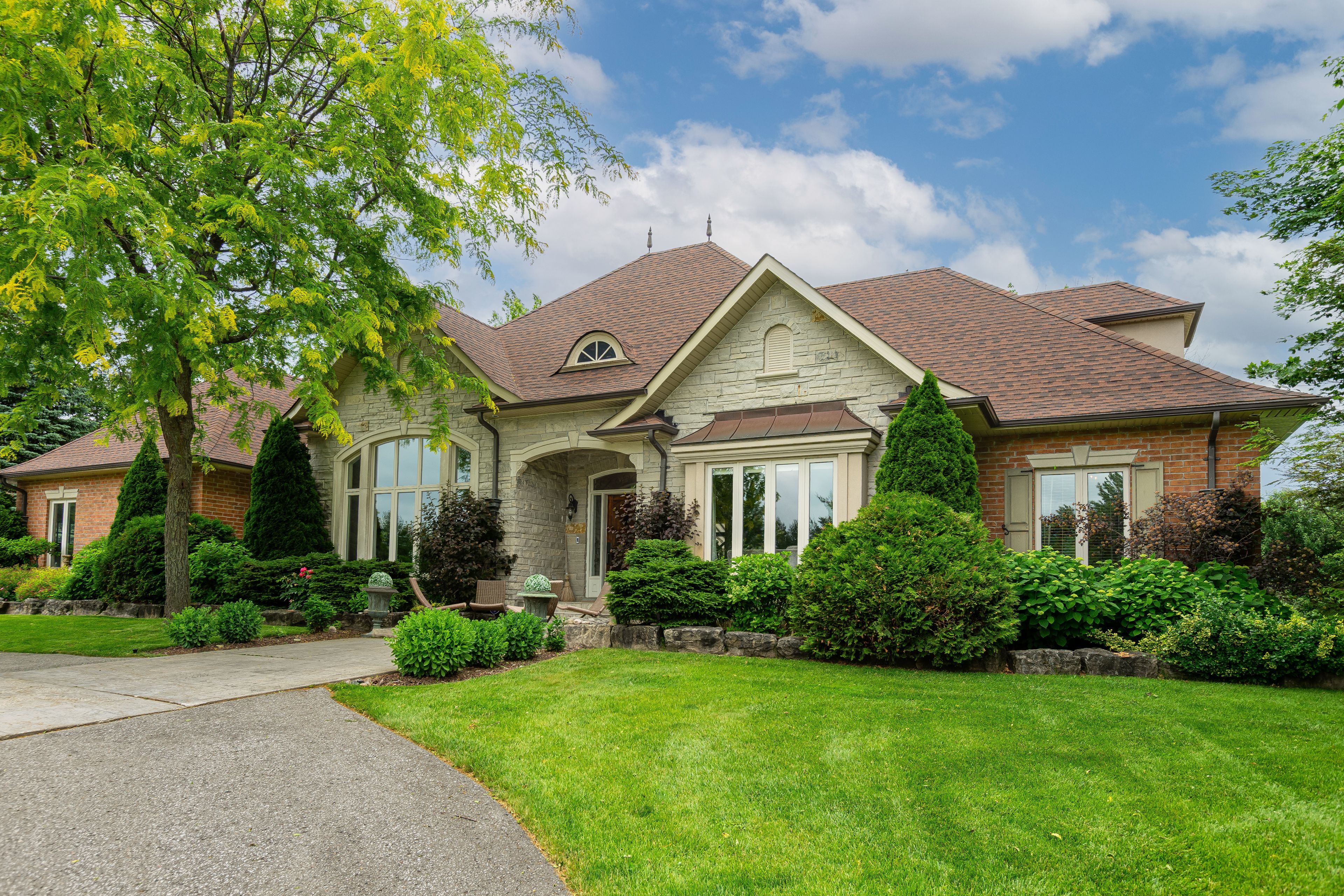 10 Earl Cook Drive, Whitchurch-Stouffville, On L4a 1l5