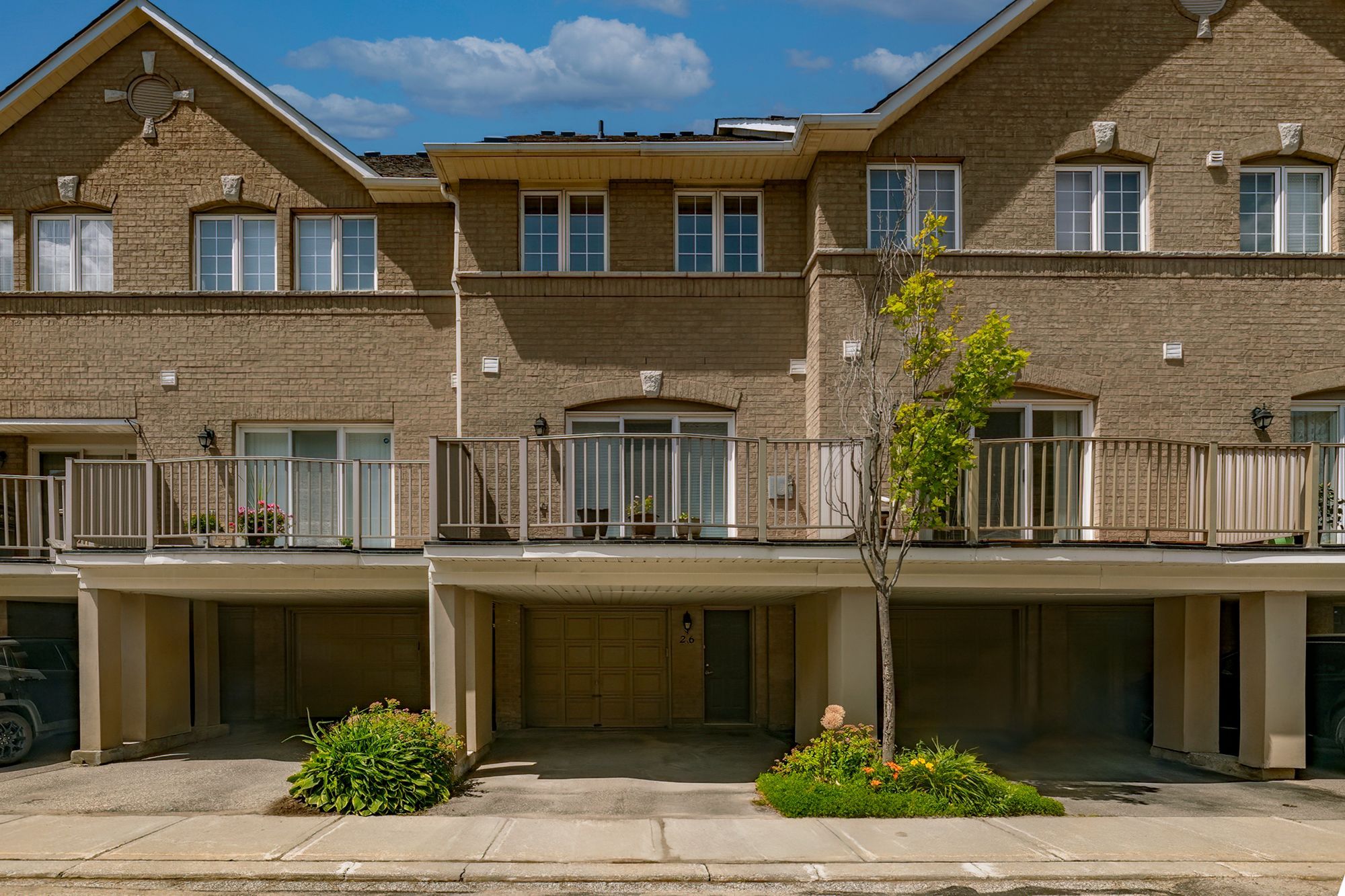 23 Observatory Lane 26, Richmond Hill, On L4c 0m7