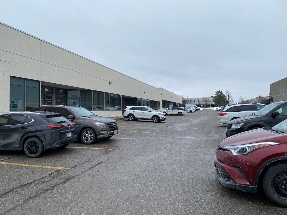 60 West Wilmot Street 18, Richmond Hill, On L4b 1m6