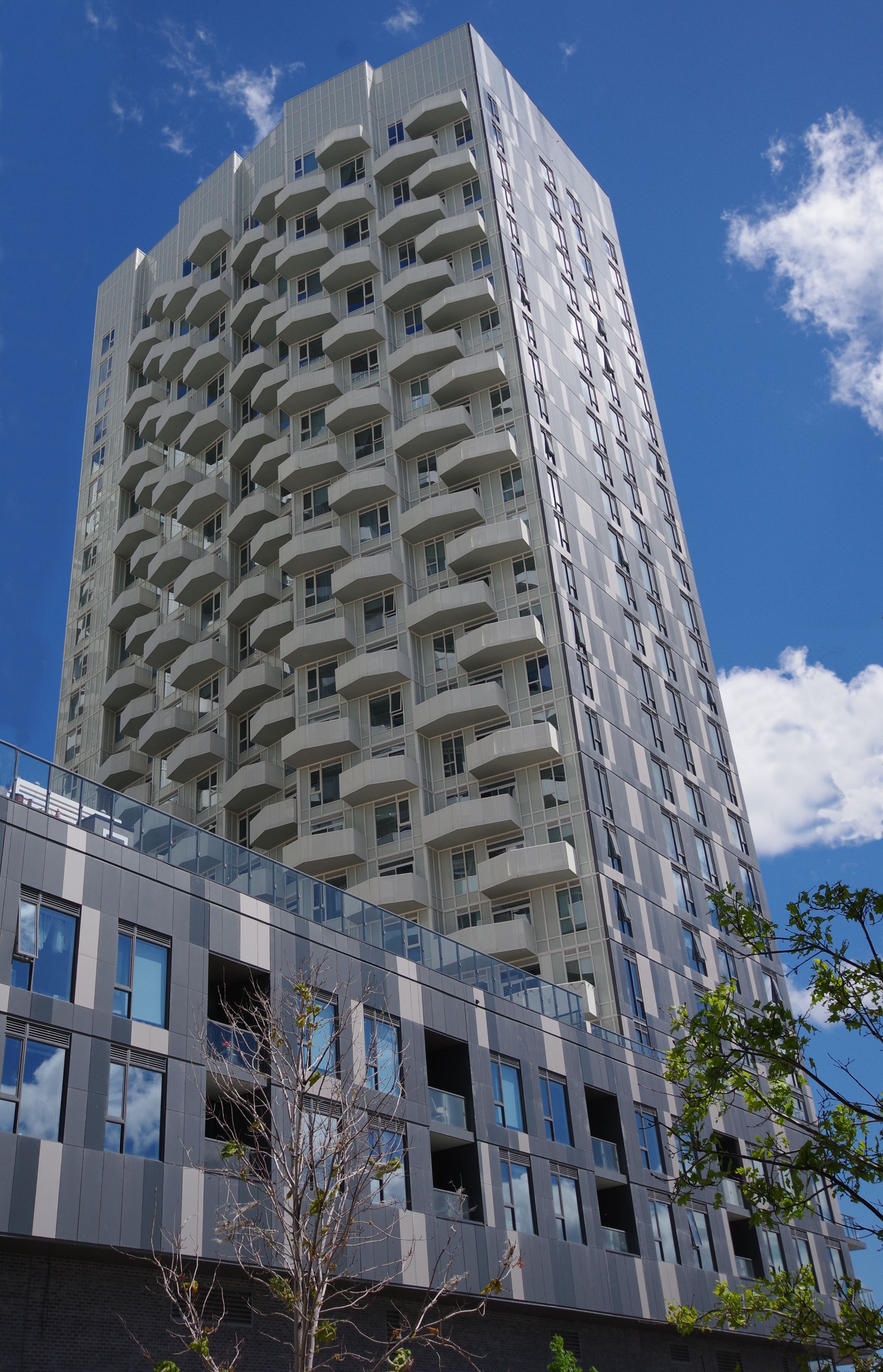 474 Caldari Road 908, Vaughan, On L4k 0r4