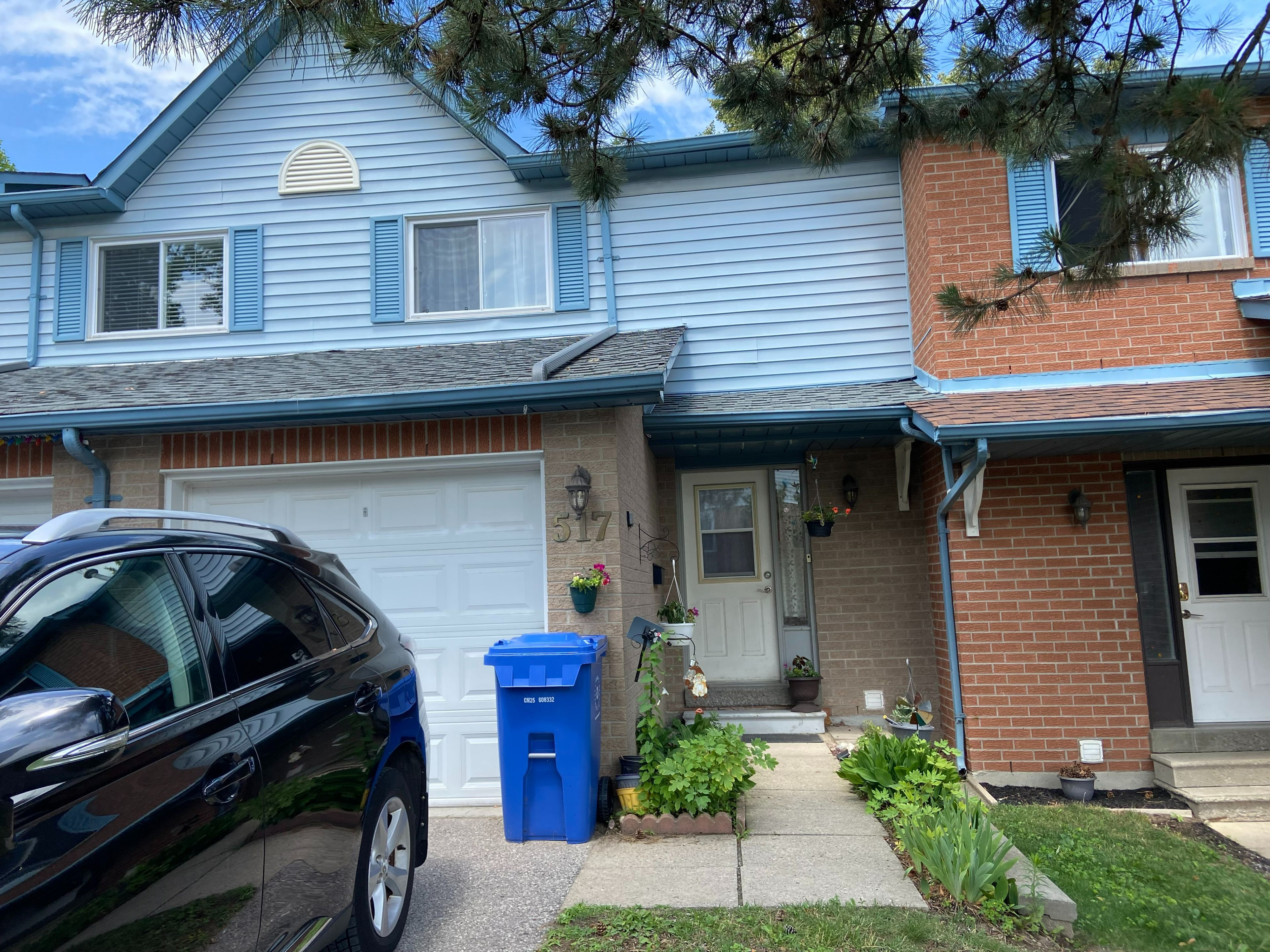 517 Jack Giles Circle 26, Newmarket, On L3x 1x8