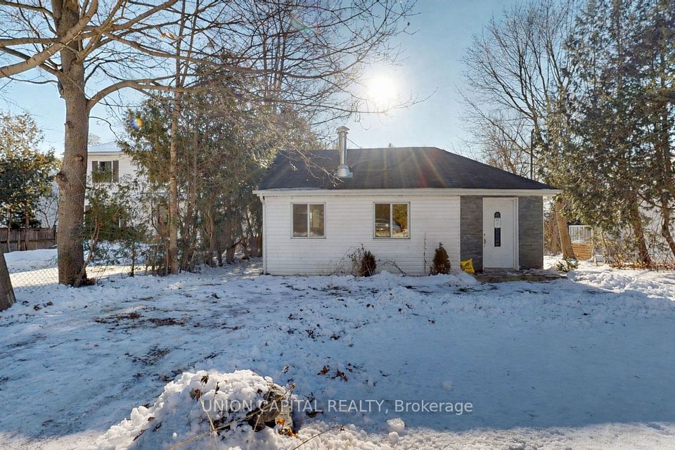 27 Connor Drive, Whitchurch-Stouffville, On L4a 2z1