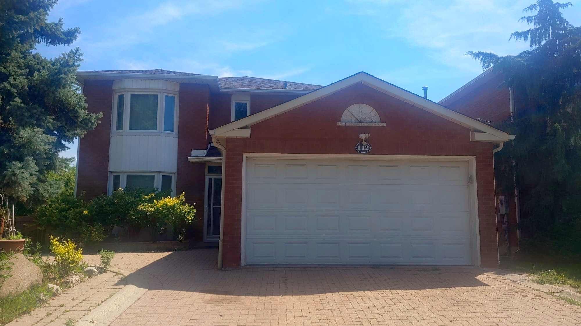 112 Trafalgar Square, Vaughan, On L4j 7m9