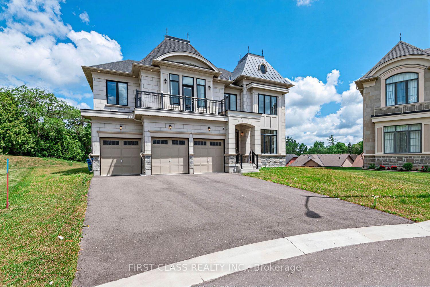 15 Kenneth Campbell Court, Aurora, On L4g 5z4