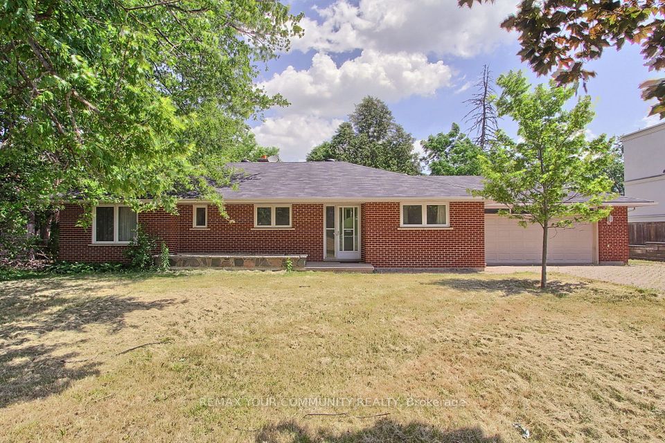 9947 Woodbine Avenue, Markham, On L6c 1h7