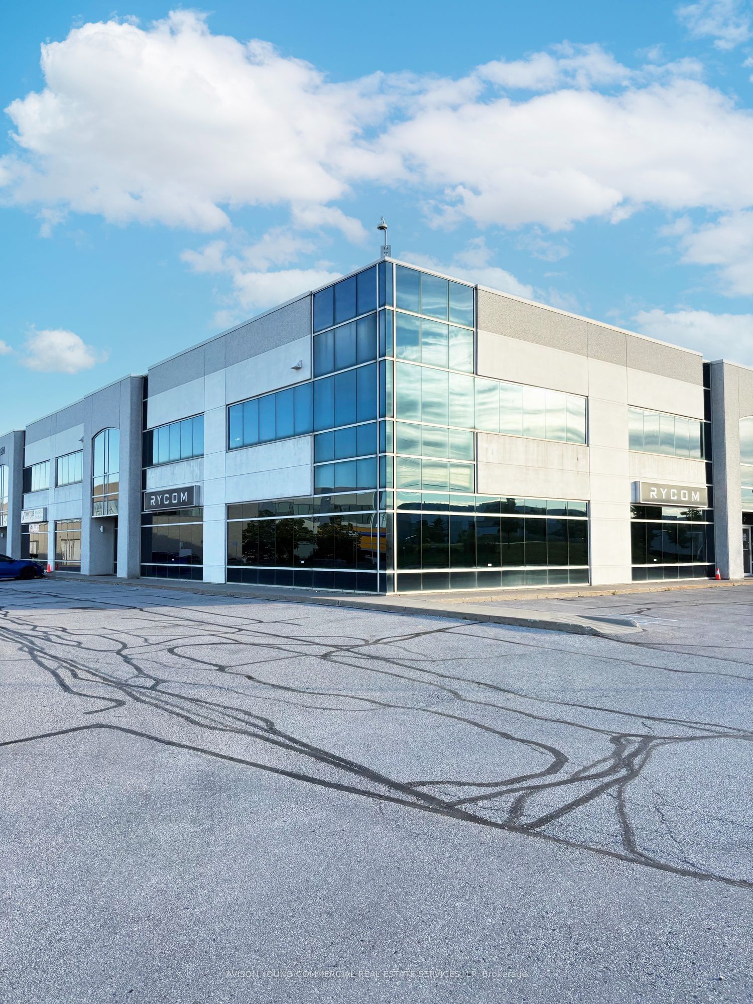 6201 Highway 7 8&9, Vaughan, On L4h 1x9