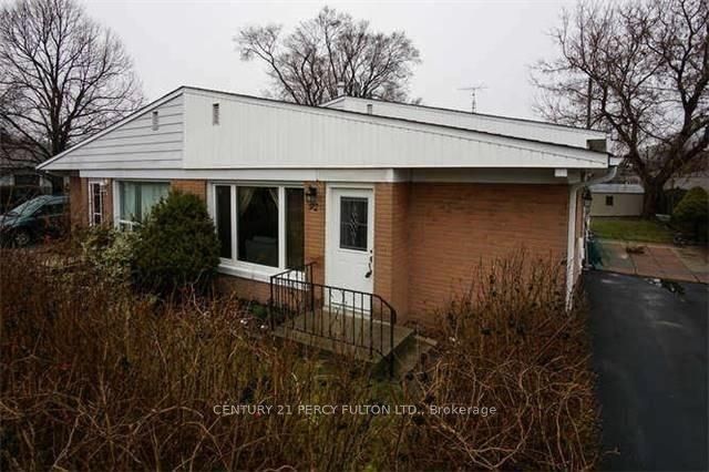 92 Septonne Avenue Bsmnt, Newmarket, On L3y 2w3
