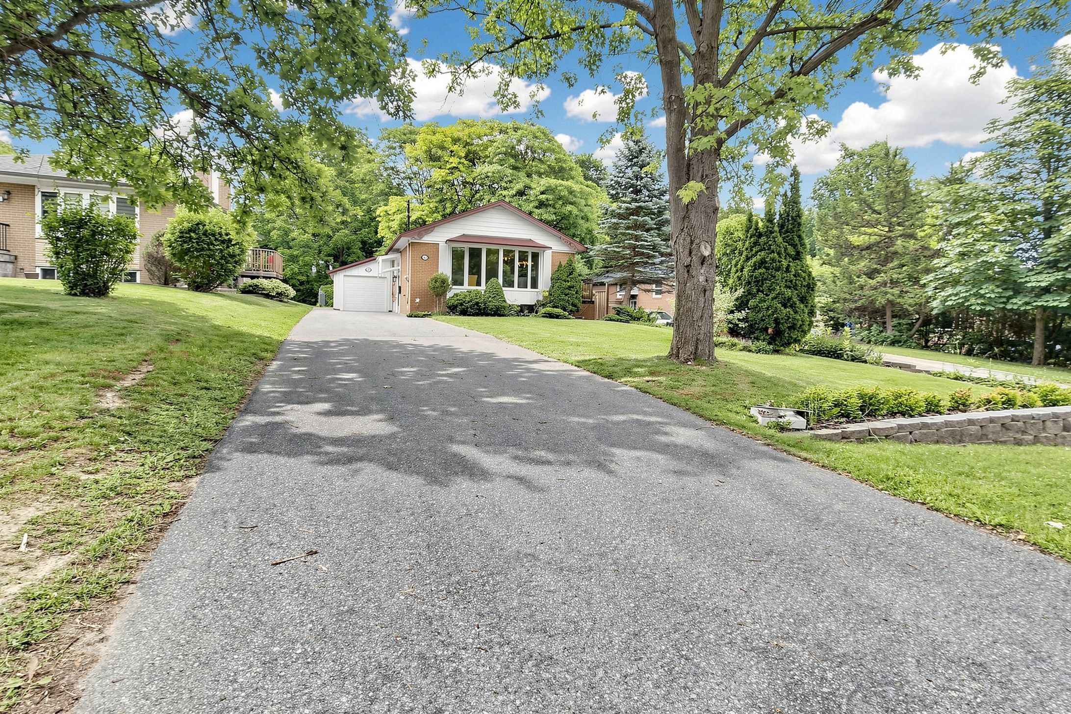 49 Bayview Parkway Basement, Newmarket, On L3y 3w2