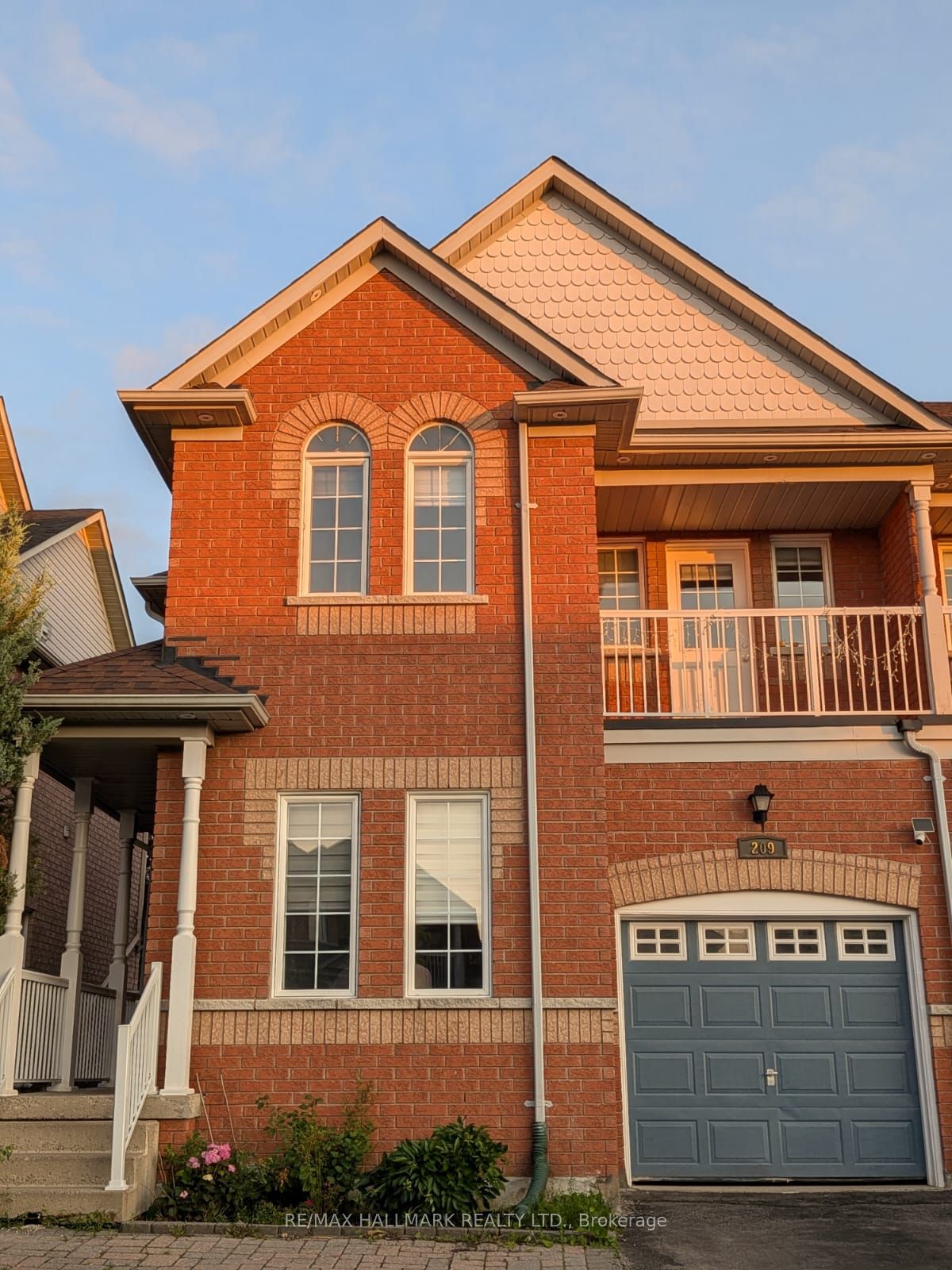 209 Old Colony Road S Basement, Richmond Hill, On L4e 5b9
