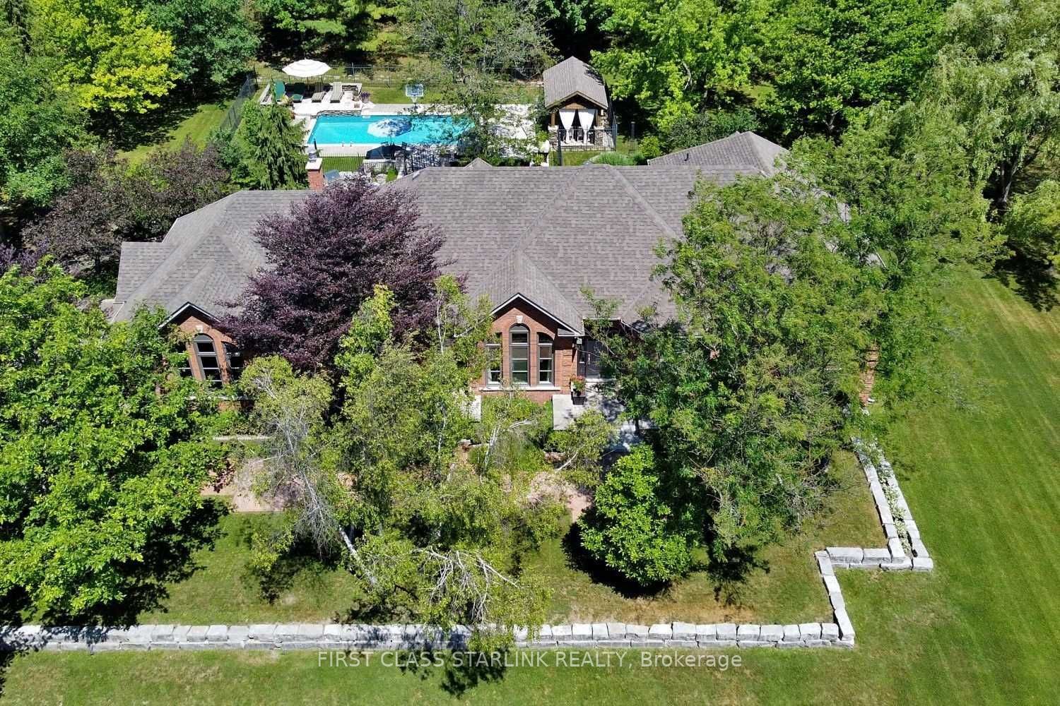 38 Kensington Drive, Richmond Hill, On L4e 3s7