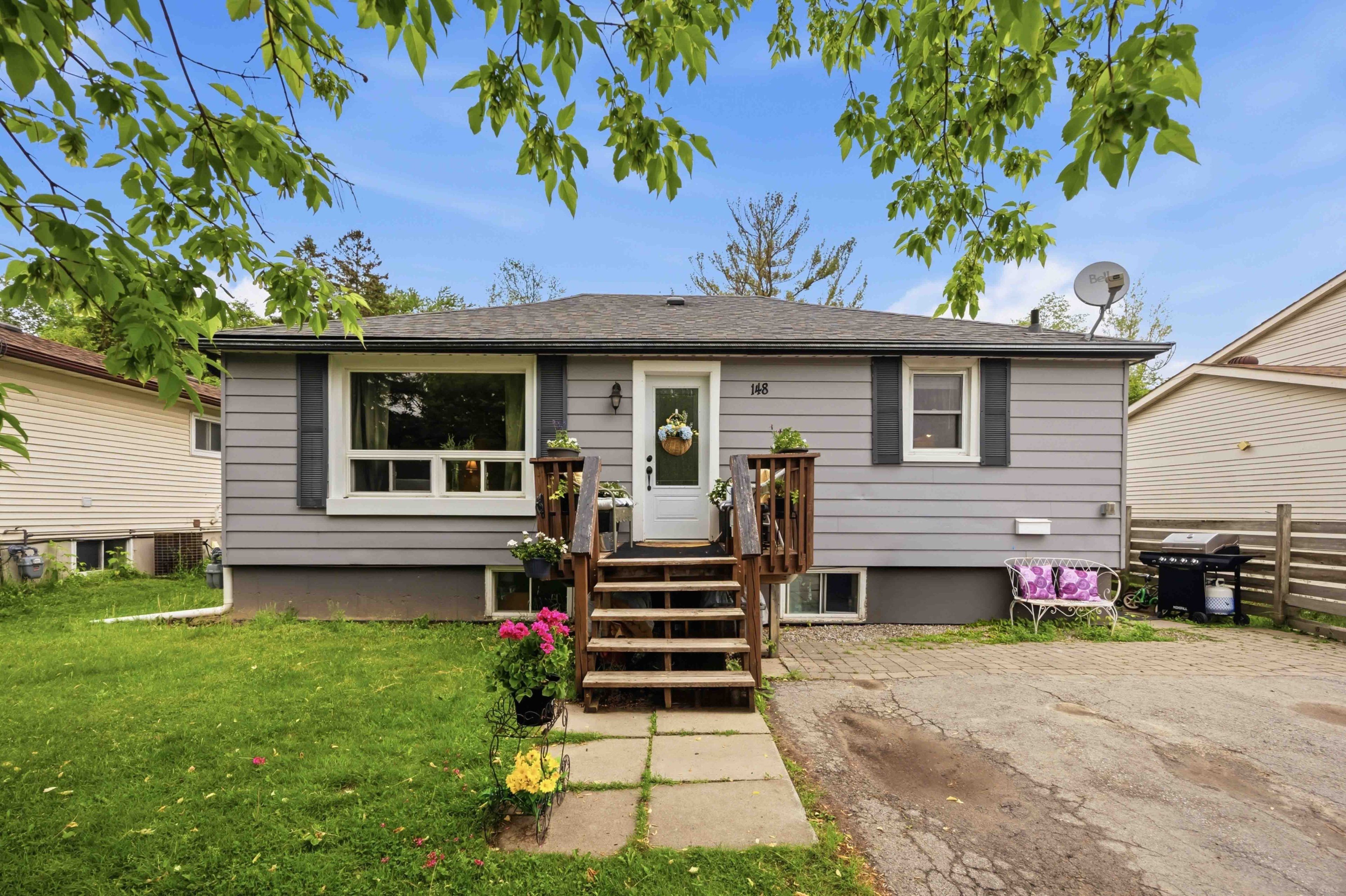 148 Bayview Avenue, Georgina, On L4p 2s9