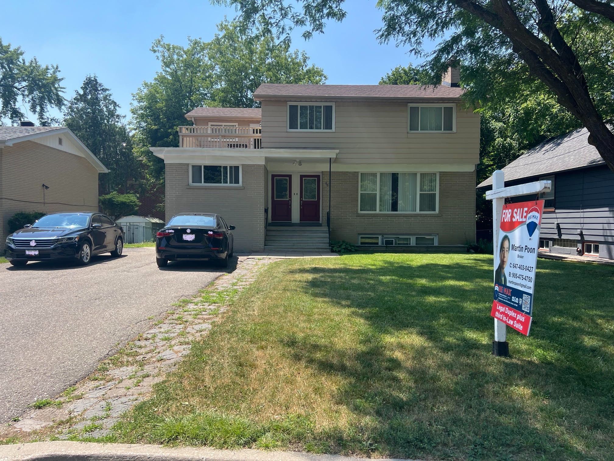 36 Hall Street, Richmond Hill, On L6c 1v7