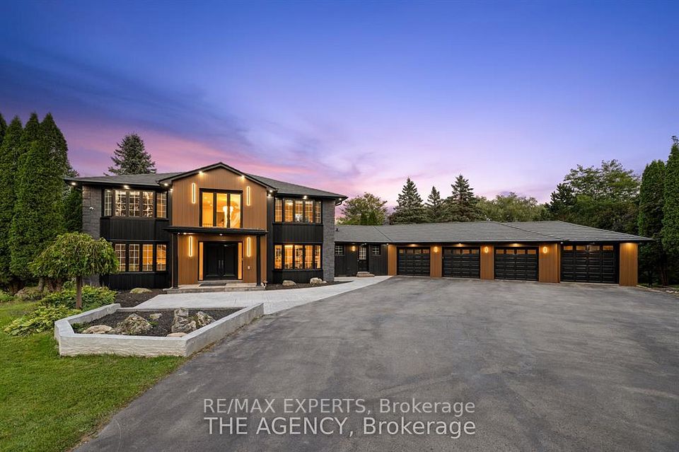 372 Burns Boulevard, King, On L7b 1e1
