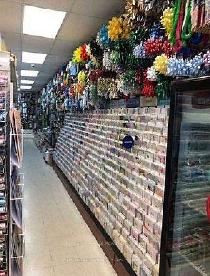 9600 Islington Avenue B5 & B6, Vaughan, On L4h 2t1