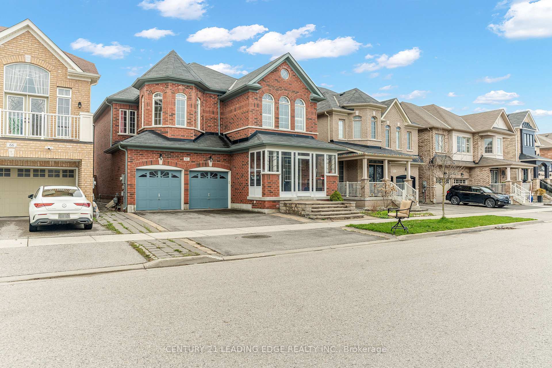 62 Creekland Avenue, Whitchurch-Stouffville, On L4a 1x4