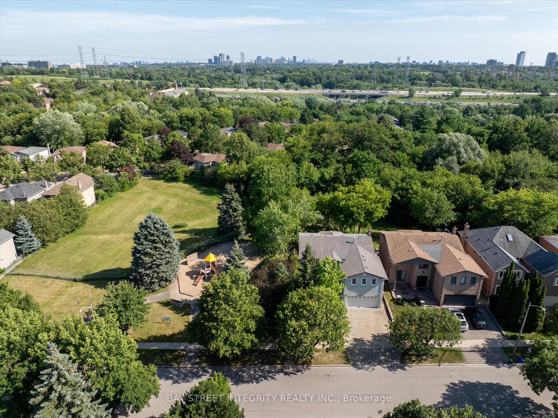 151 Old Surrey Lane, Richmond Hill, On L4c 6r9