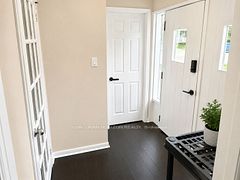 20407 Leslie Street, East Gwillimbury, On L0g 1r0