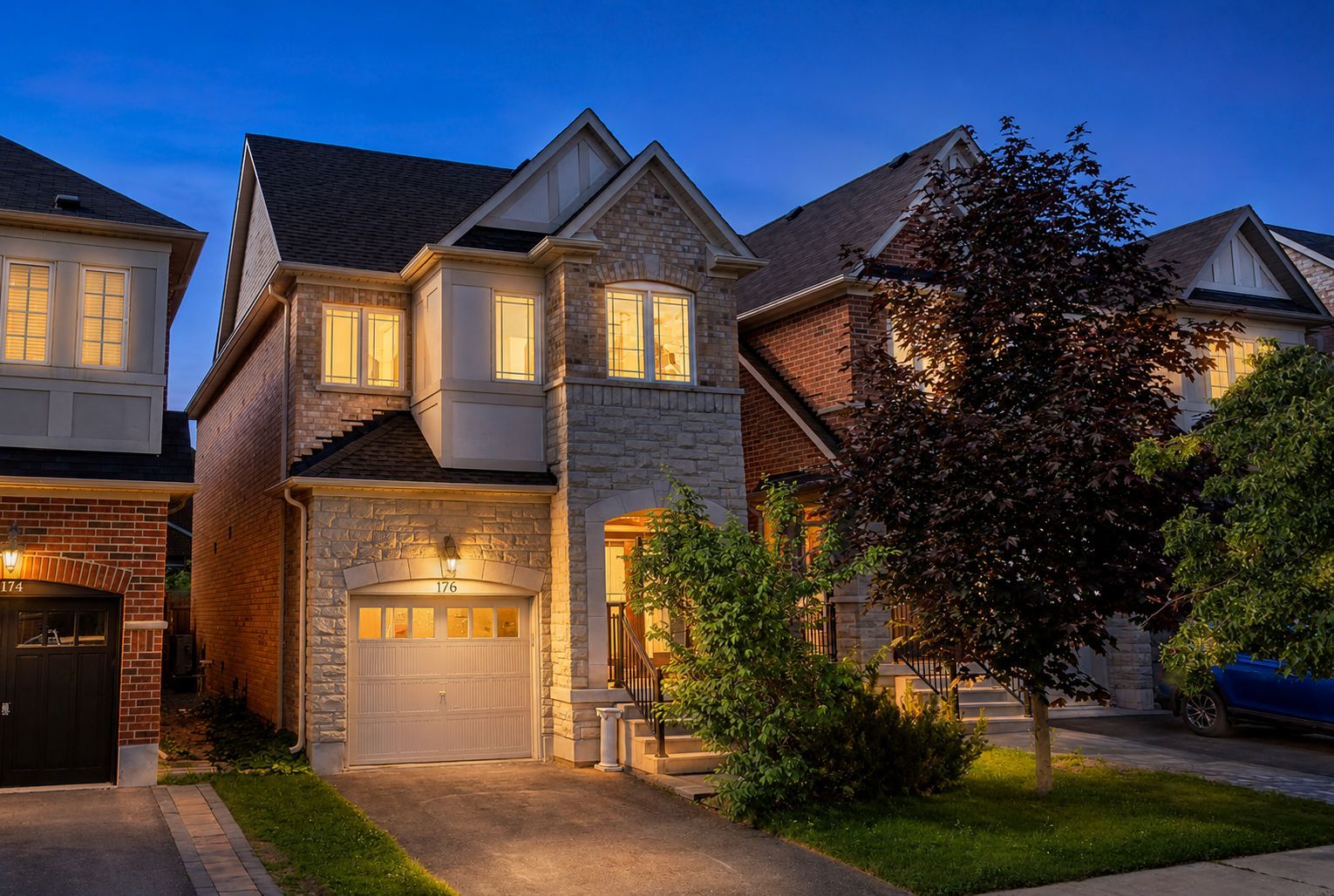 176 Sir Sanford Fleming Way, Vaughan, On L6a 0v4