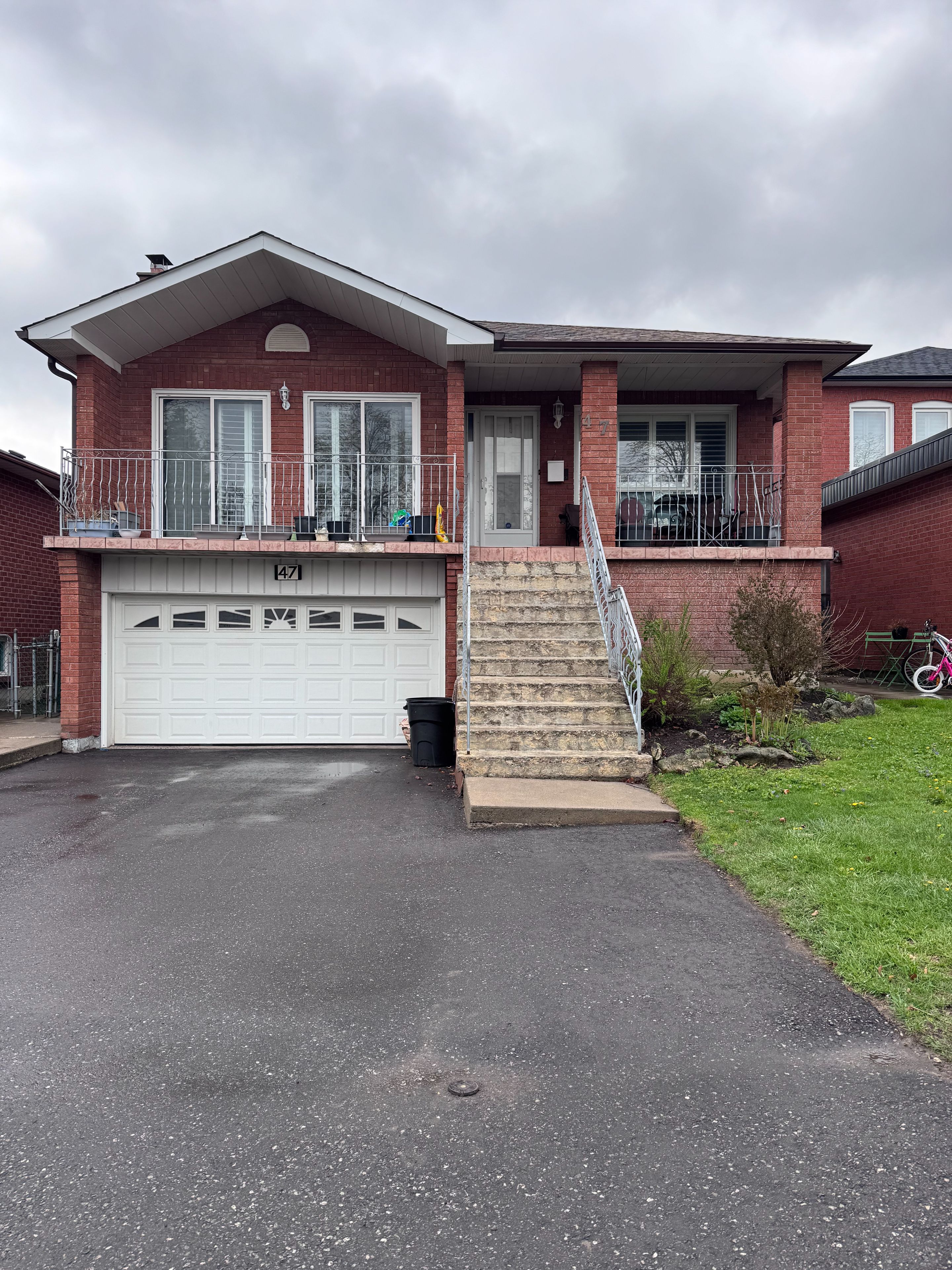 47 Harmonia Crescent, Vaughan, On L4l 3y2