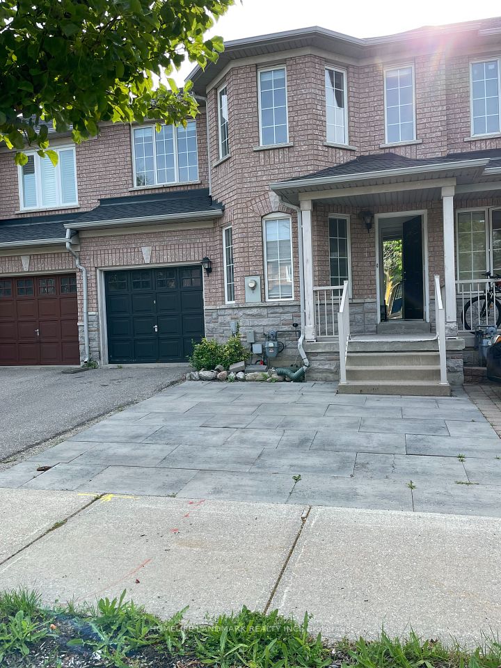 47 Waterton Crescent, Richmond Hill, On L4b 4l2