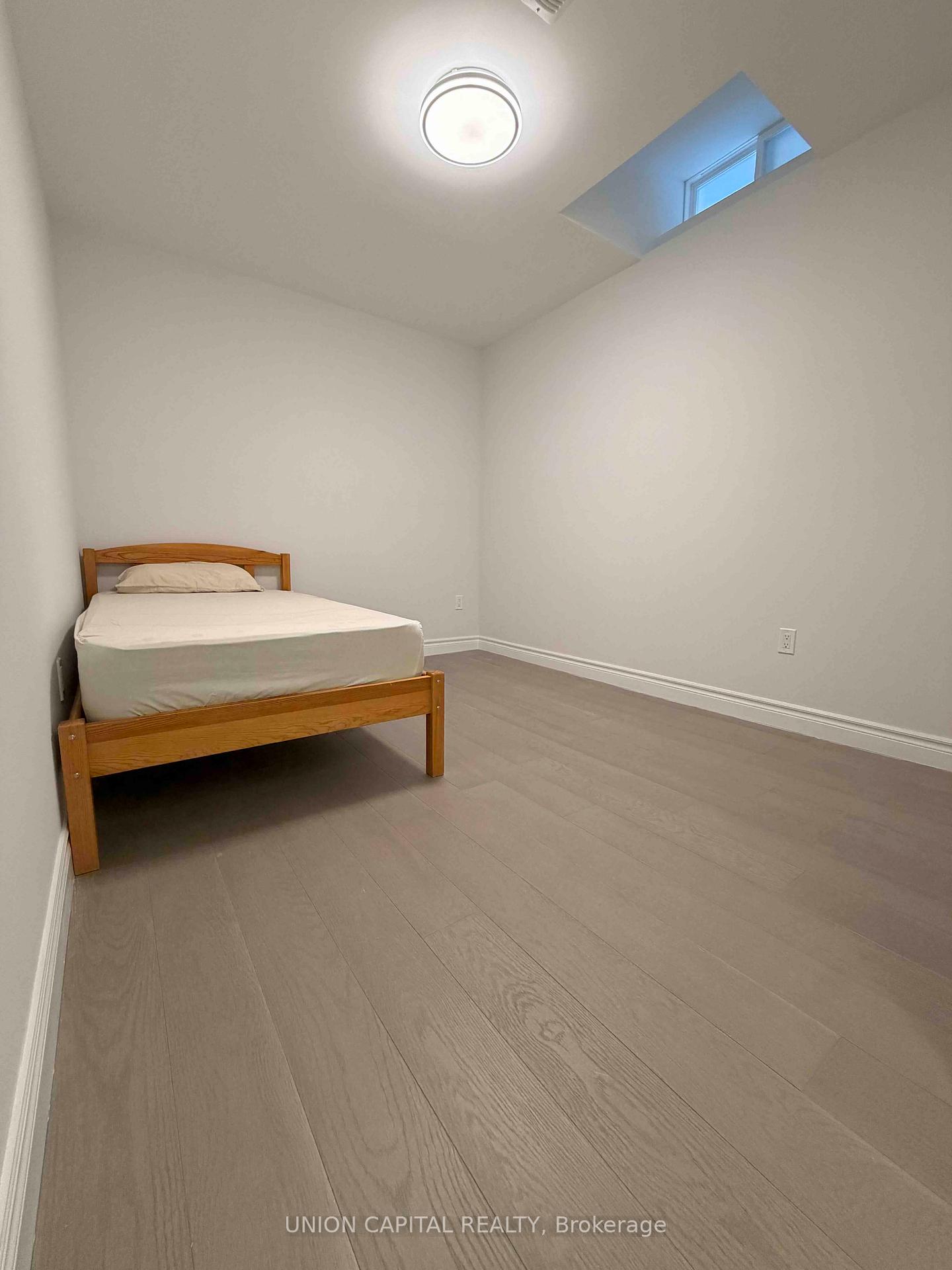 1 Waterleaf Road, Markham, On L6b 0z3