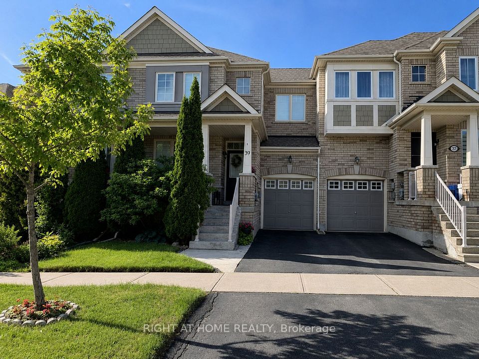 39 Pexton Avenue, Richmond Hill, On L4e 4y4