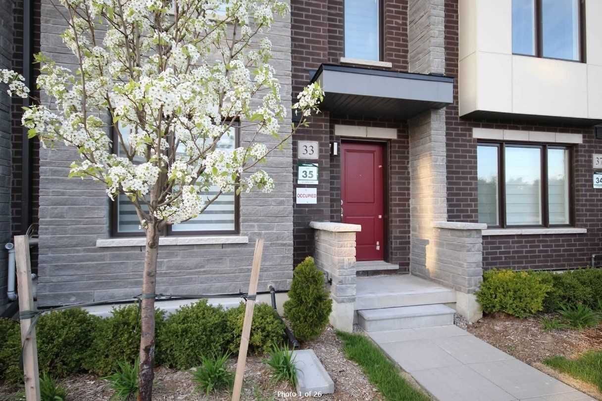 33 Cohen Way, Vaughan, On L6a 4n9
